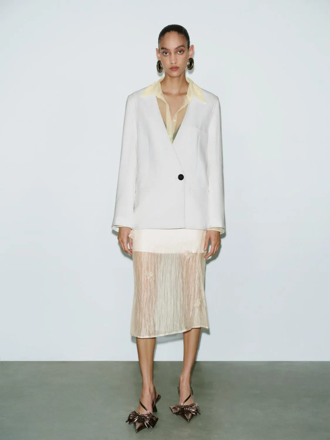 Blazers sold by Urban Revivo product image thumbnail 5