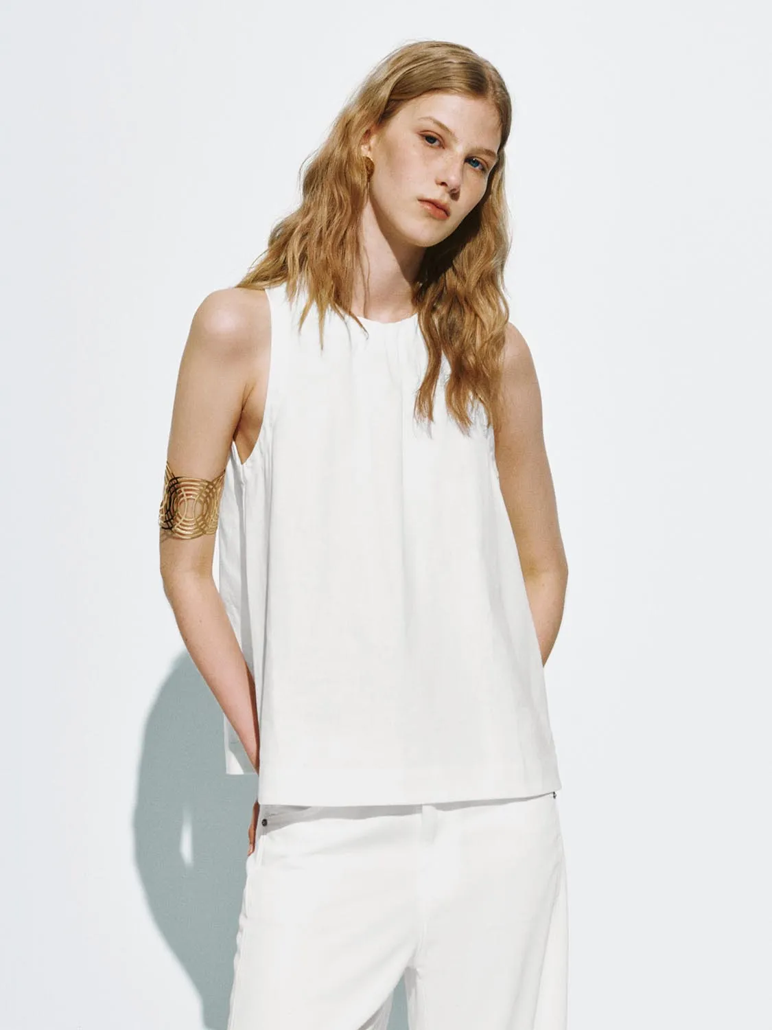 Overhead Shirts sold by Urban Revivo