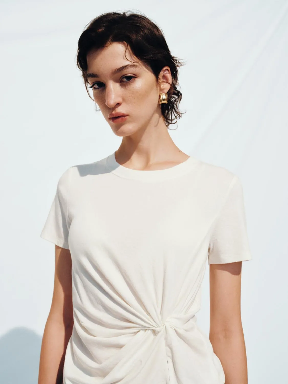 T-Shirts sold by Urban Revivo product image thumbnail 2