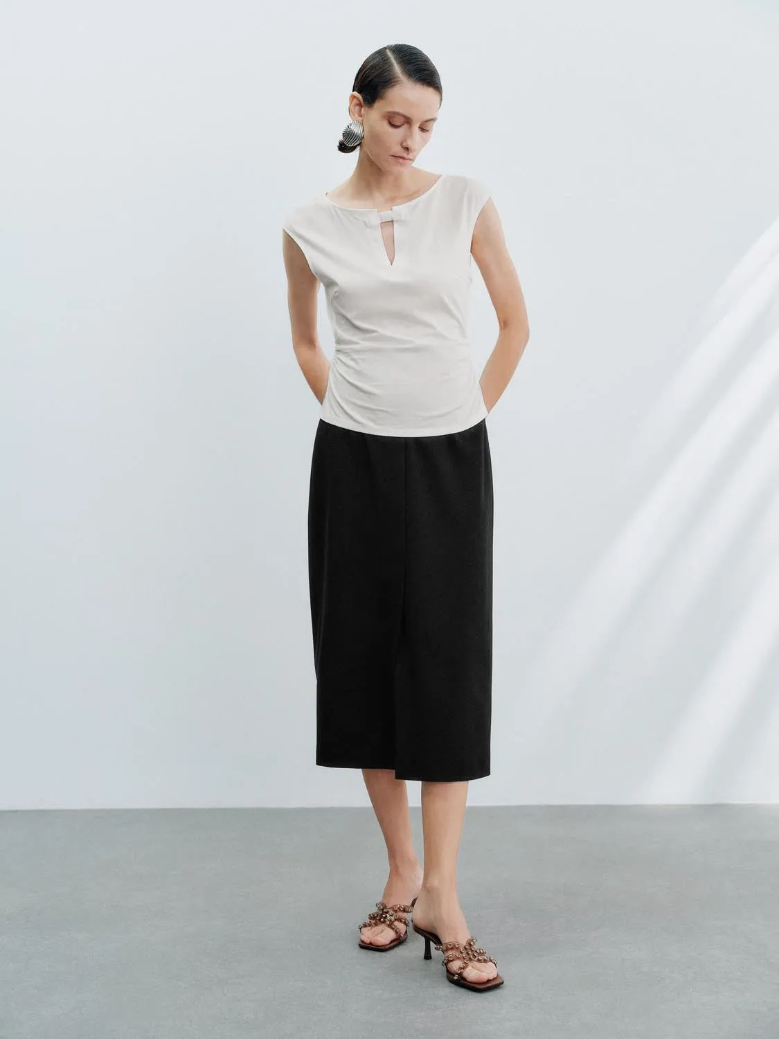 T-Shirts sold by Urban Revivo product image thumbnail 4