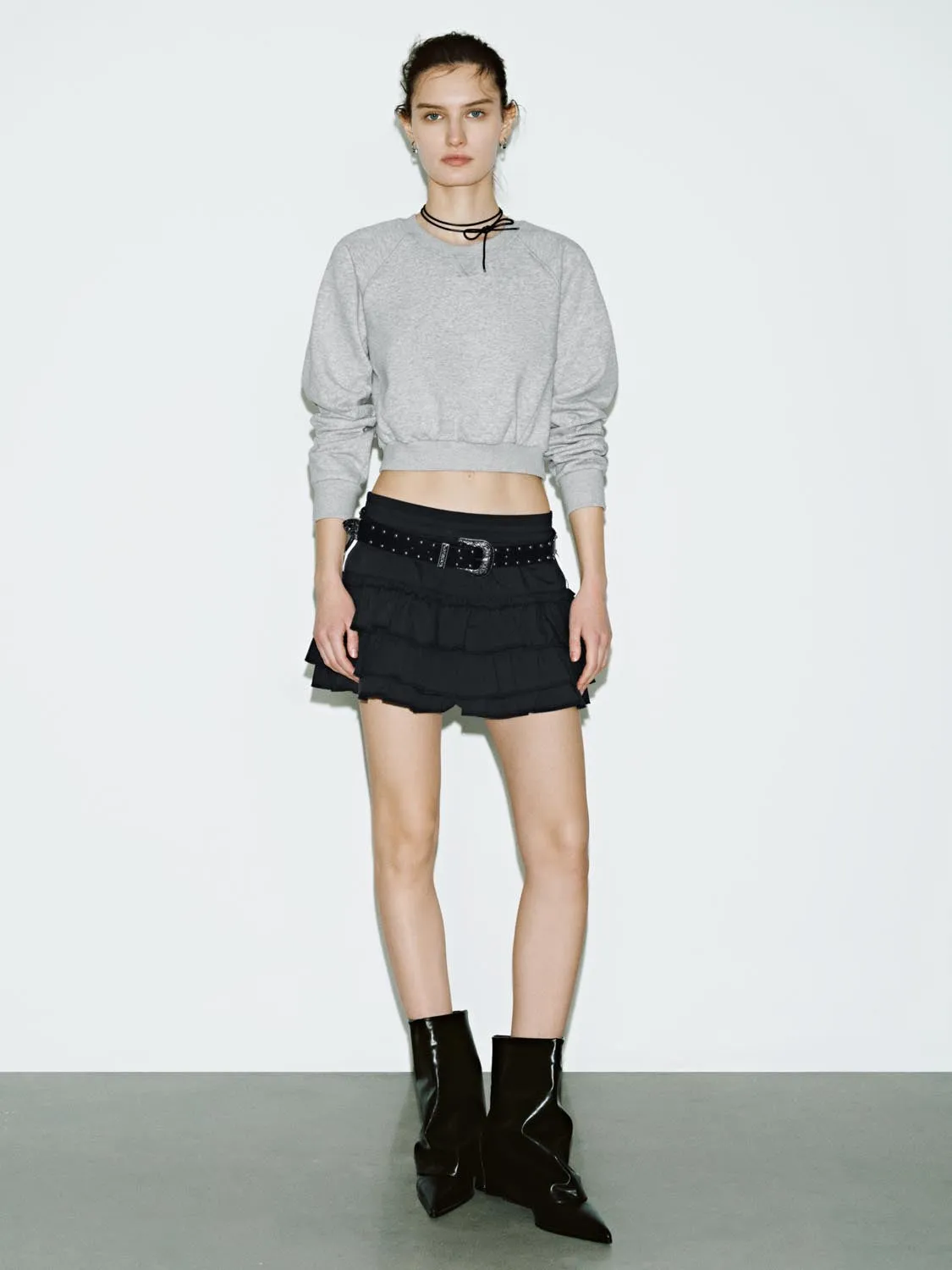 Regular Sweatshirts sold by Urban Revivo product image thumbnail 4