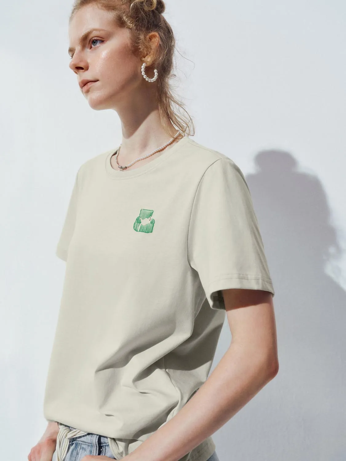 T-Shirts sold by Urban Revivo product image thumbnail 3