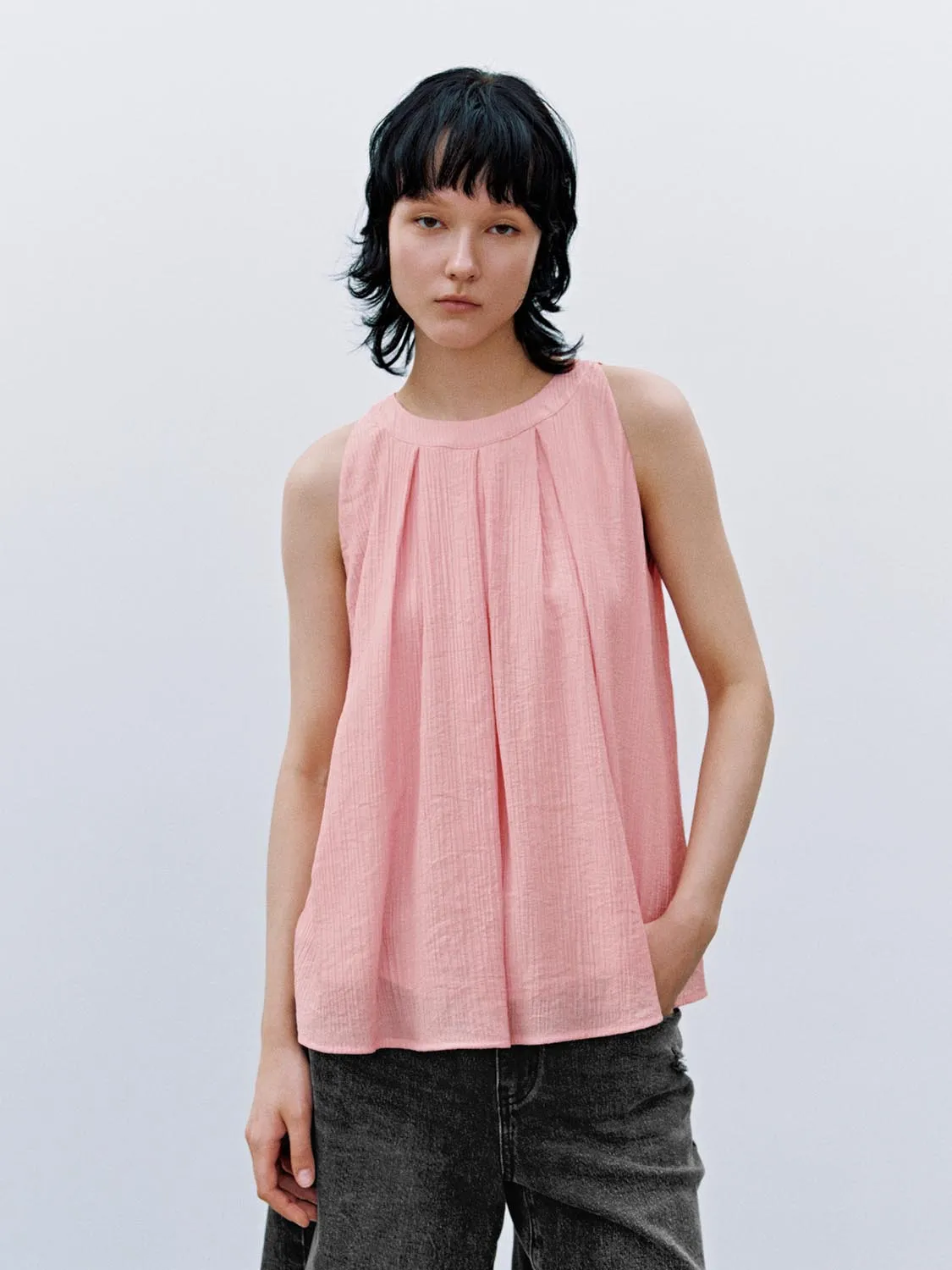 Overhead Shirts sold by Urban Revivo