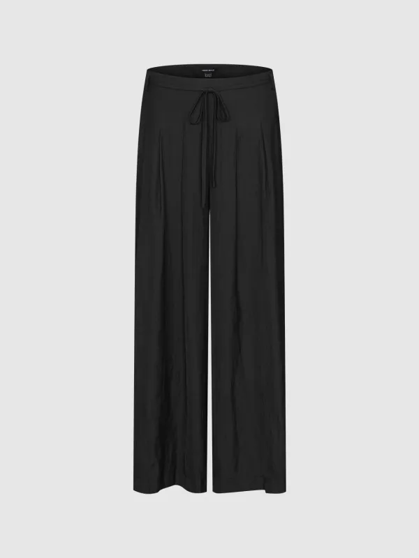 Wide-Leg Pants sold by Urban Revivo
