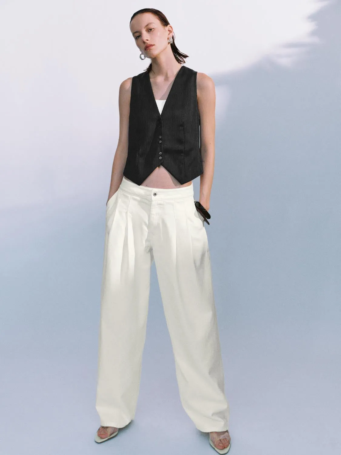 Waistcoats sold by Urban Revivo product image thumbnail 5