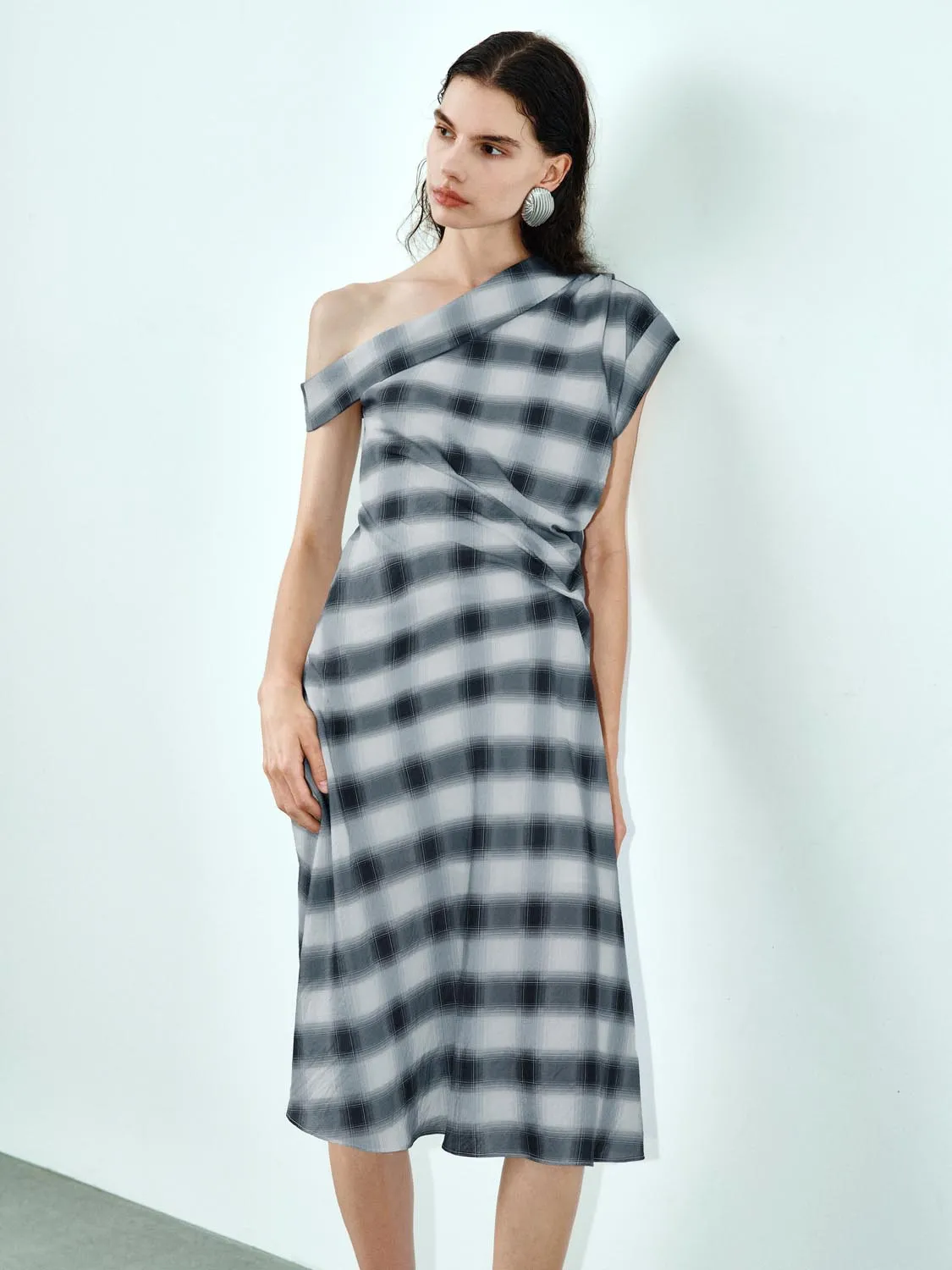 Plaid A-Line Maxi Dresses sold by Urban Revivo product image thumbnail 5