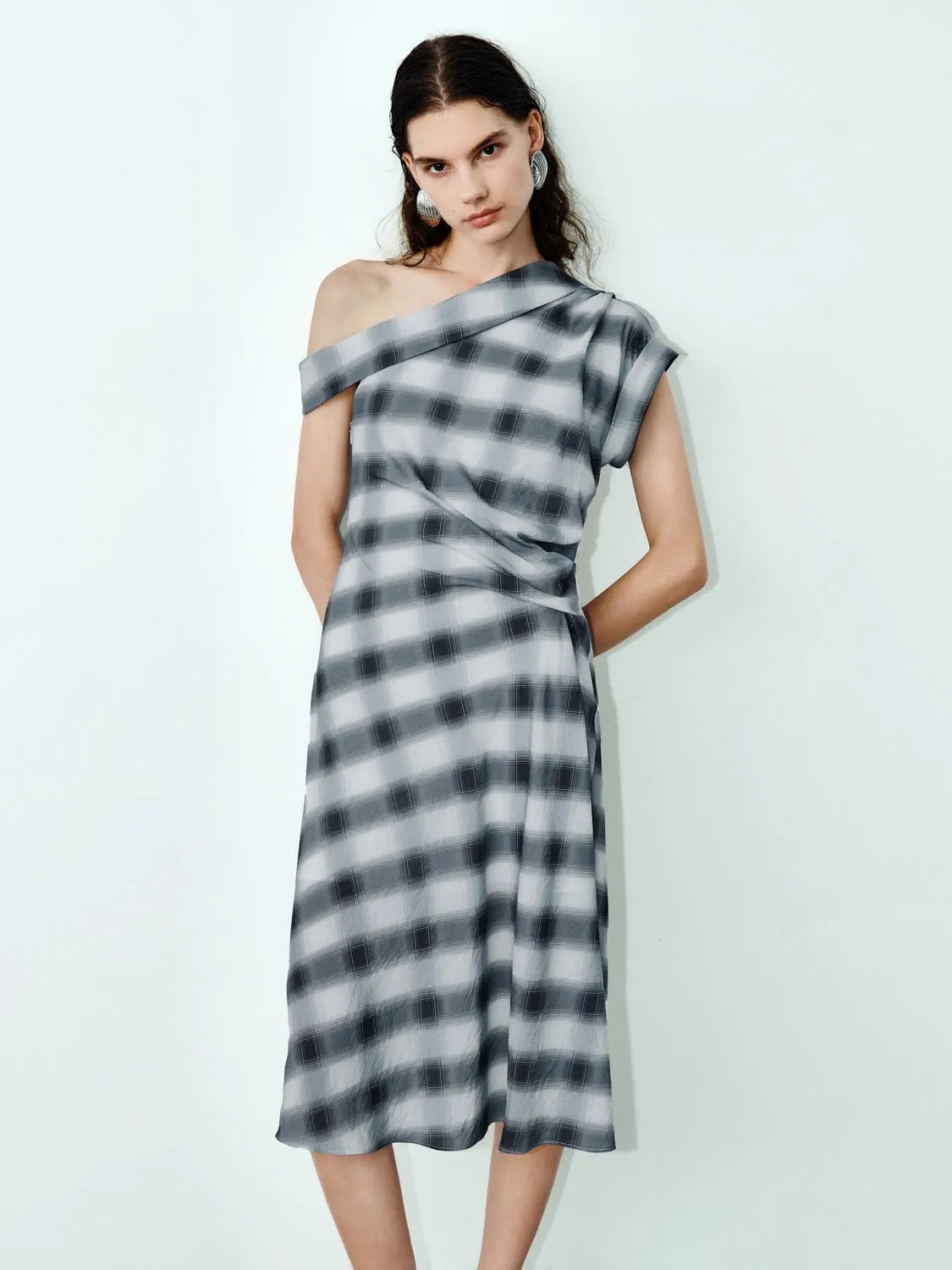 Plaid A-Line Maxi Dresses sold by Urban Revivo product image thumbnail 3