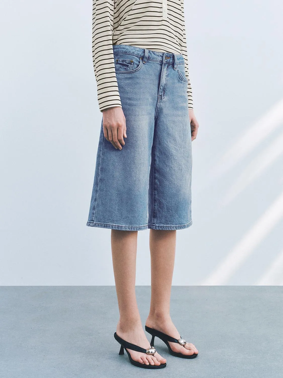 Denim Jeans sold by Urban Revivo product image thumbnail 3