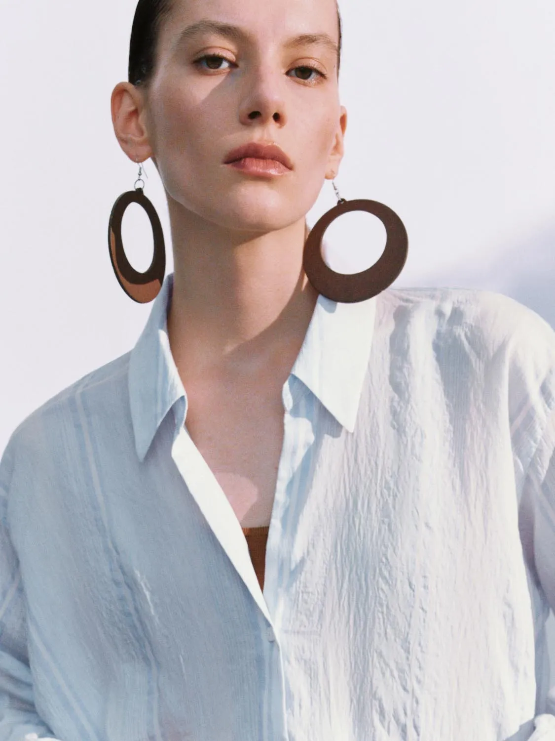 Cropped Overhead Shirts sold by Urban Revivo product image thumbnail 3