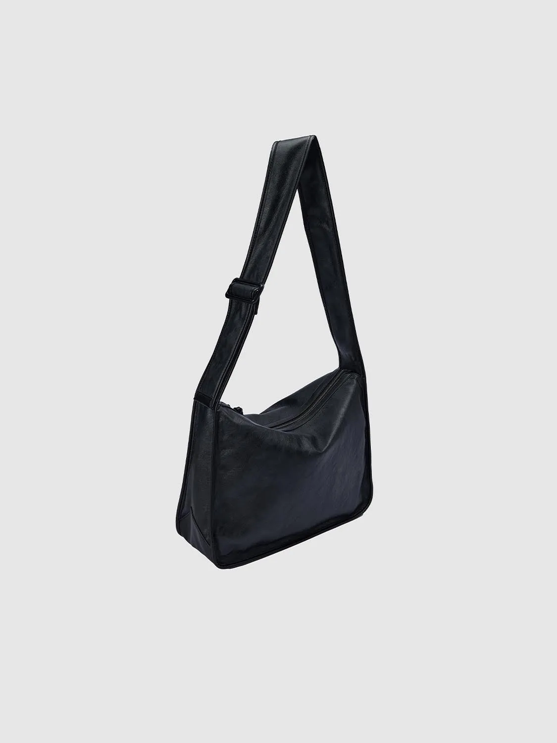 Crossbody Bags sold by Urban Revivo product image thumbnail 3