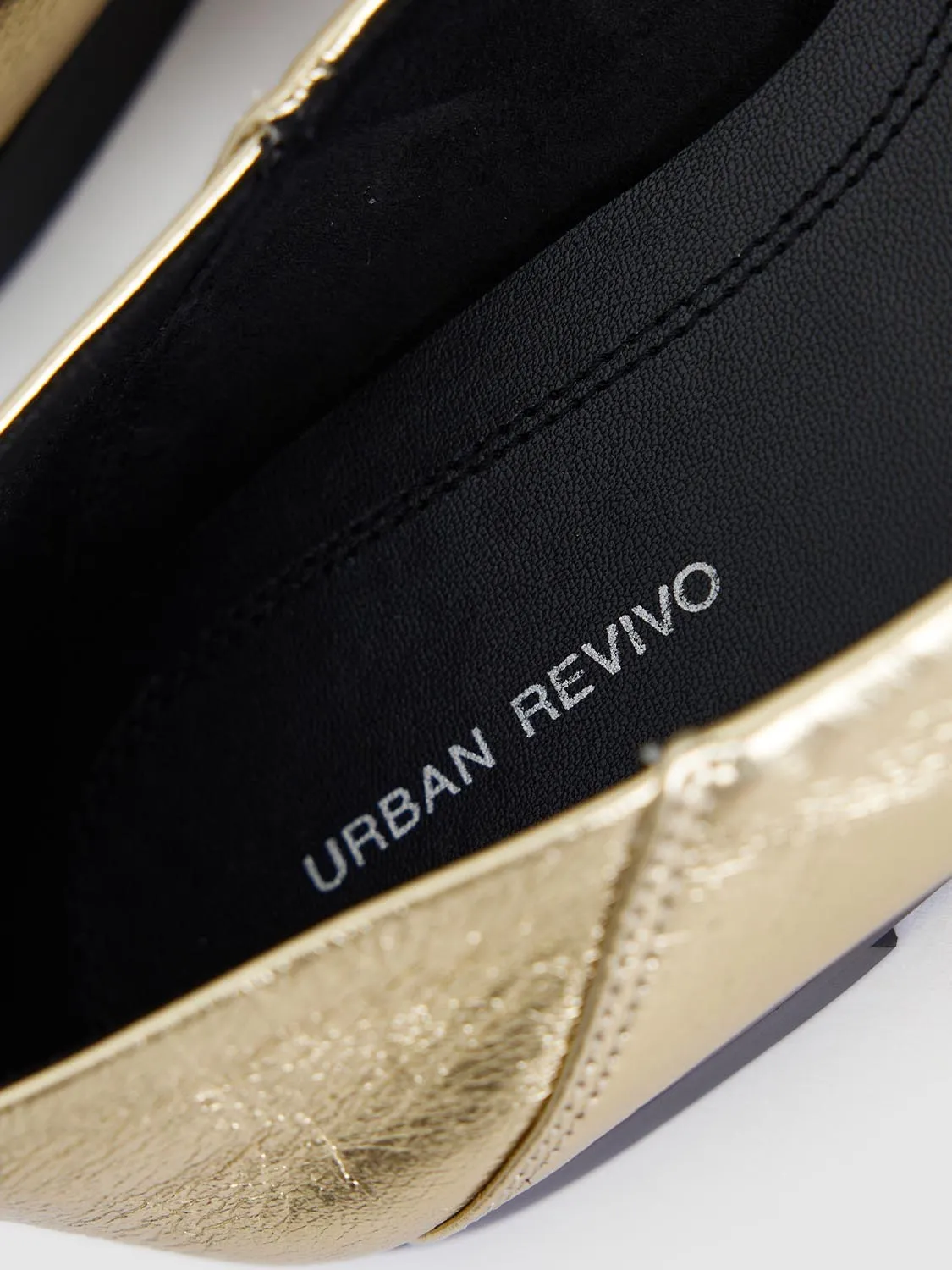 Pumps sold by Urban Revivo product image thumbnail 5