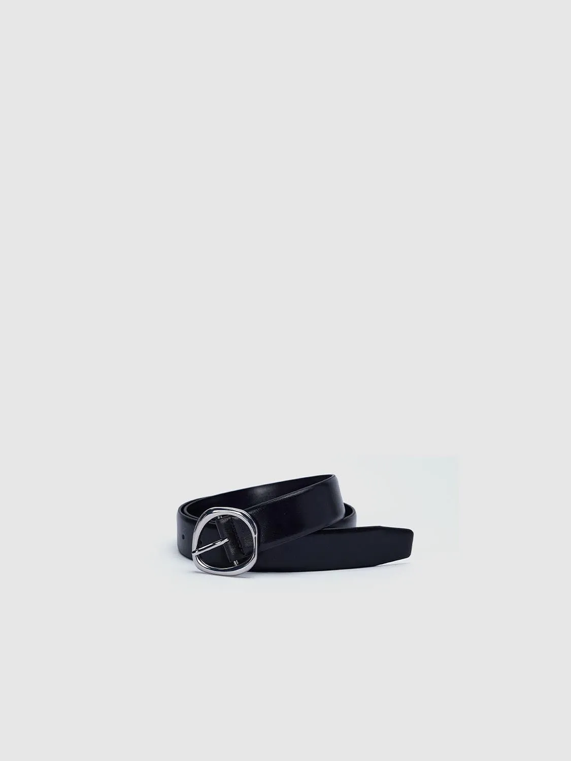 Belts sold by Urban Revivo product image thumbnail 4