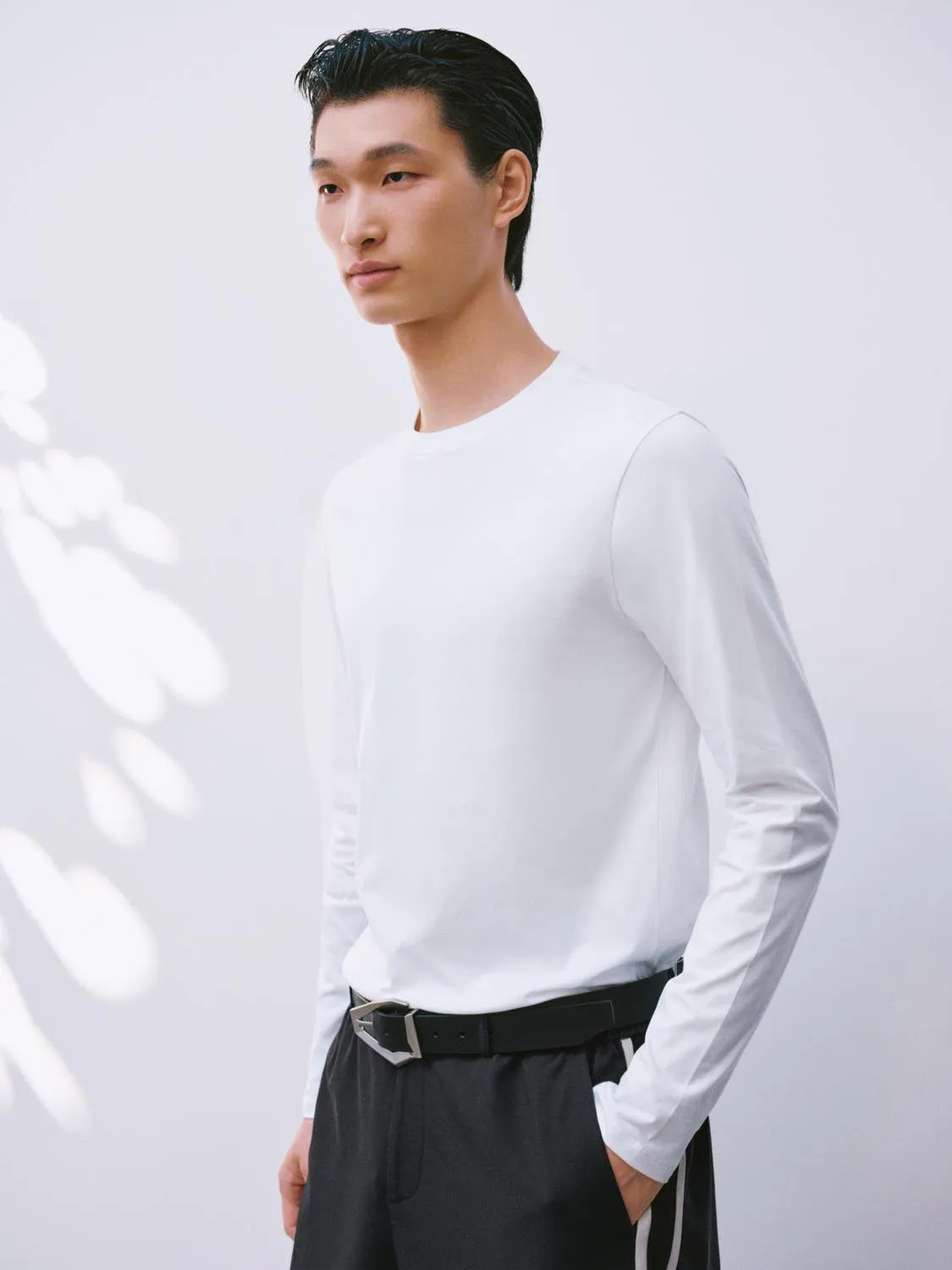 Long Sleeve T-Shirts sold by Urban Revivo product image thumbnail 2