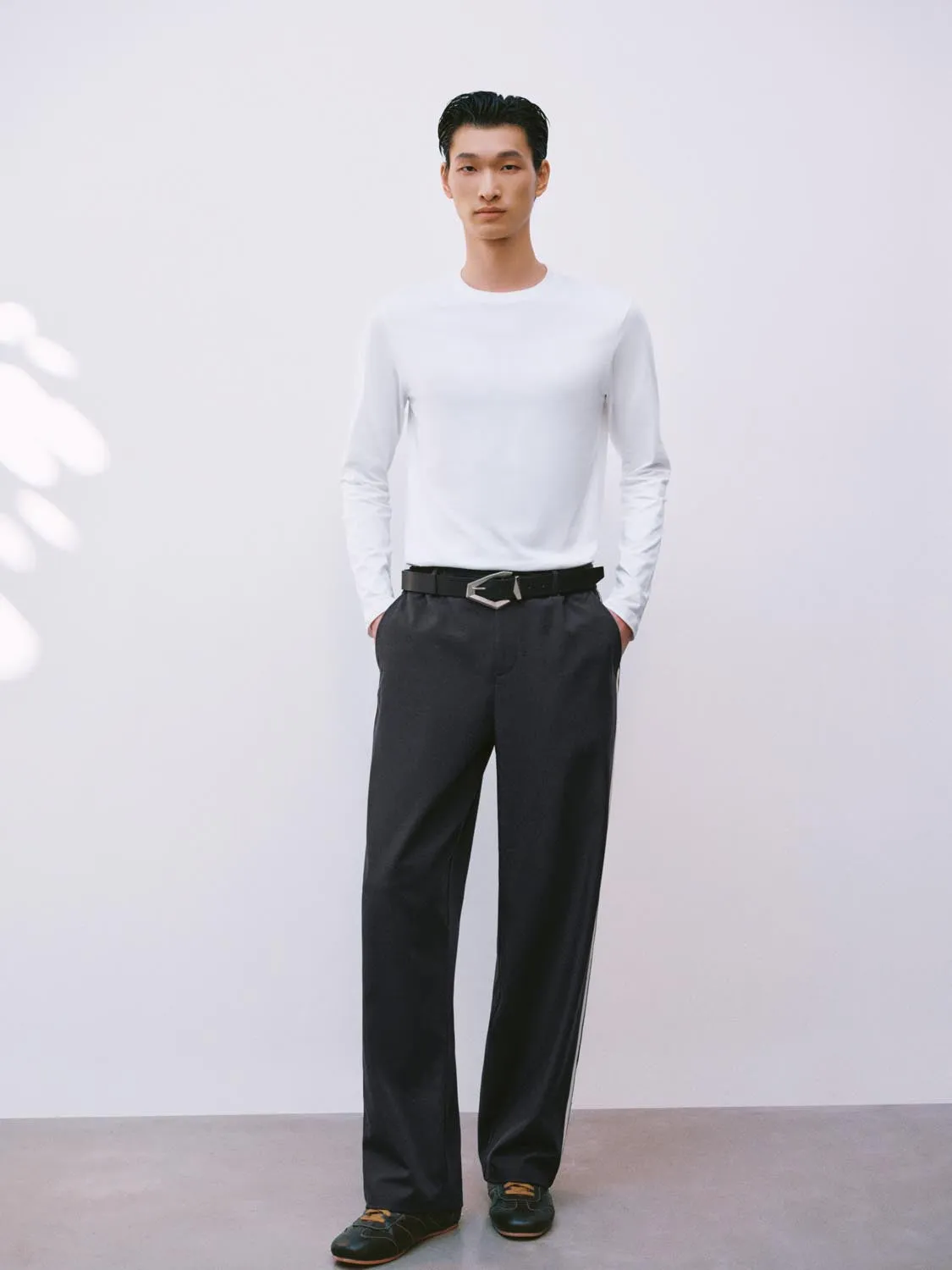 Long Sleeve T-Shirts sold by Urban Revivo product image thumbnail 4