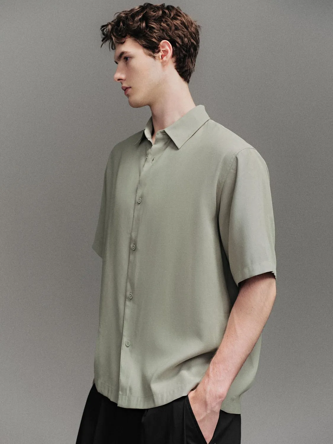 Short Sleeve Shirts sold by Urban Revivo product image thumbnail 4