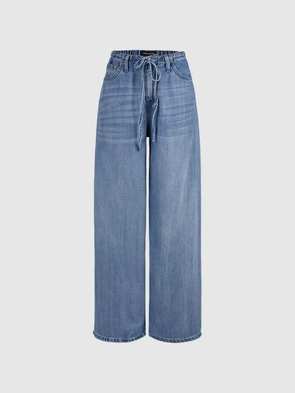 Denim Jeans sold by Urban Revivo