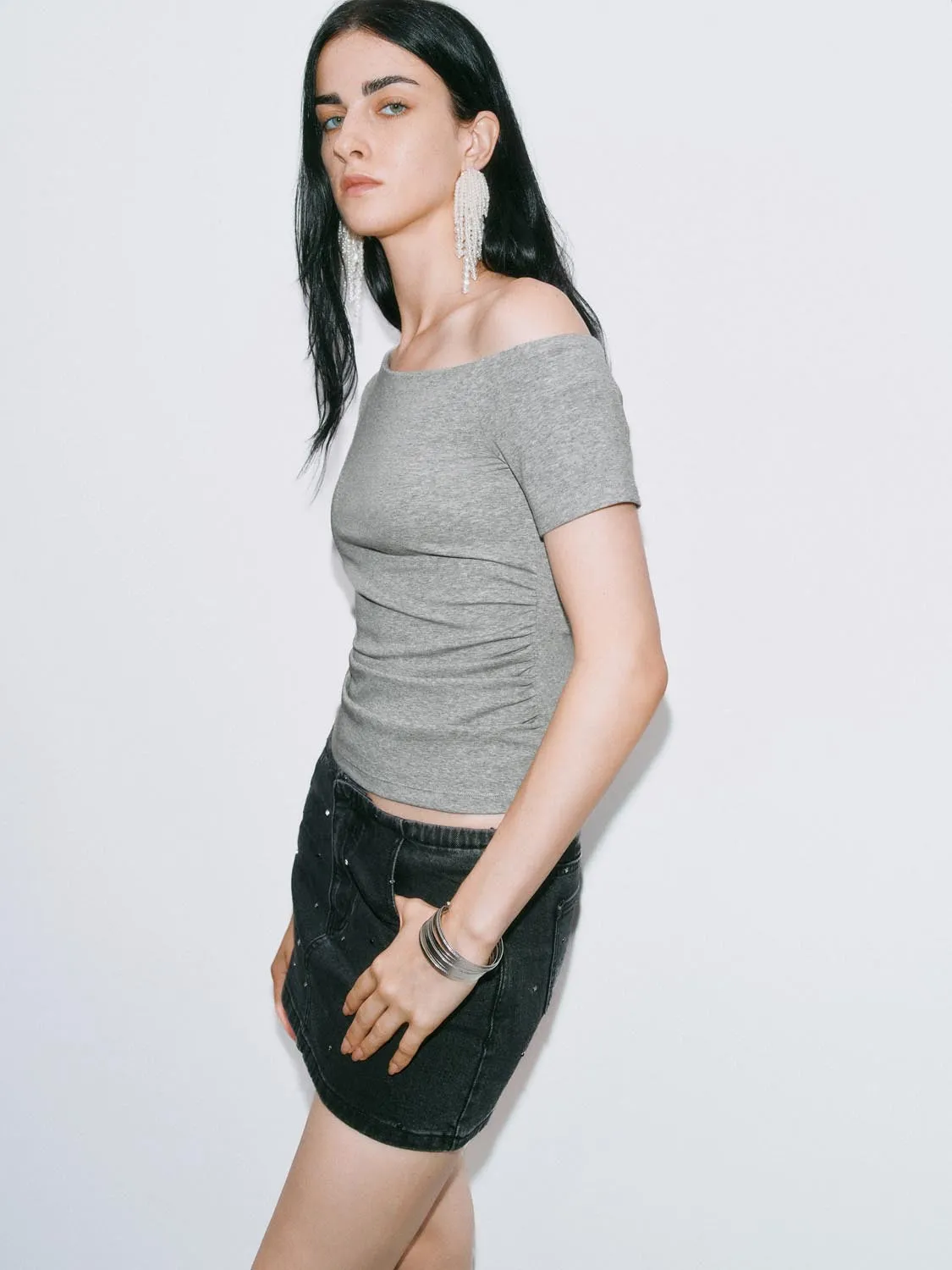 One Shoulder T-Shirts sold by Urban Revivo product image thumbnail 2