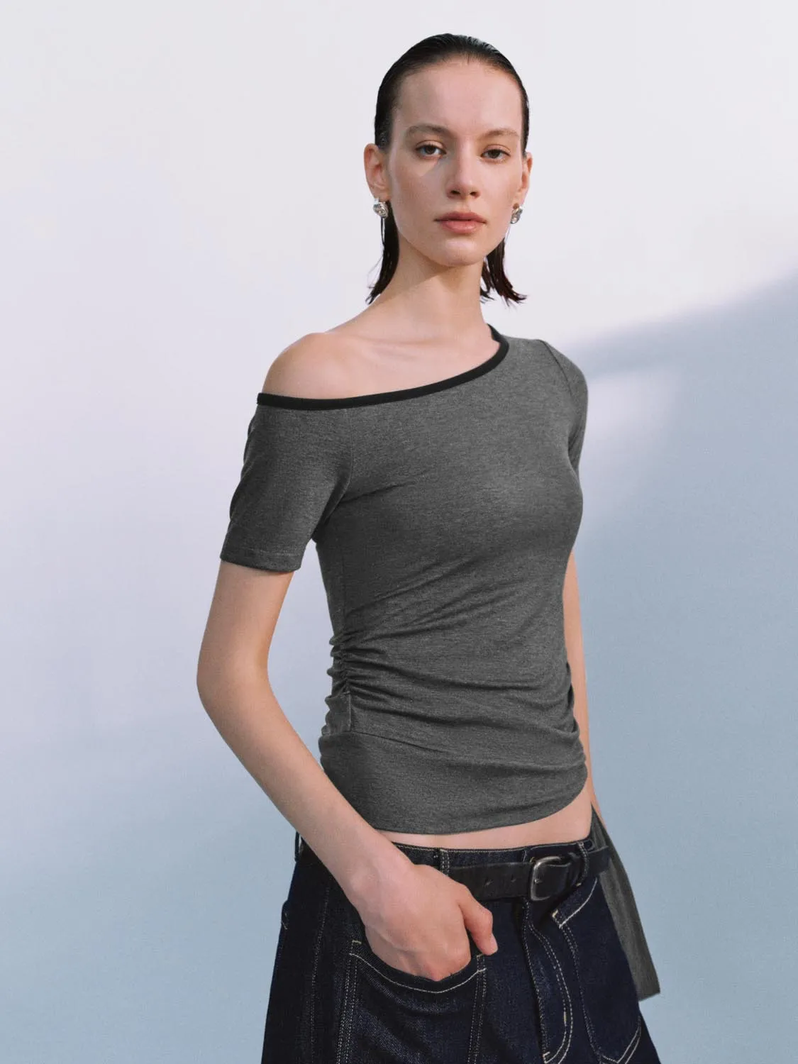 One Shoulder T-Shirts sold by Urban Revivo product image thumbnail 2