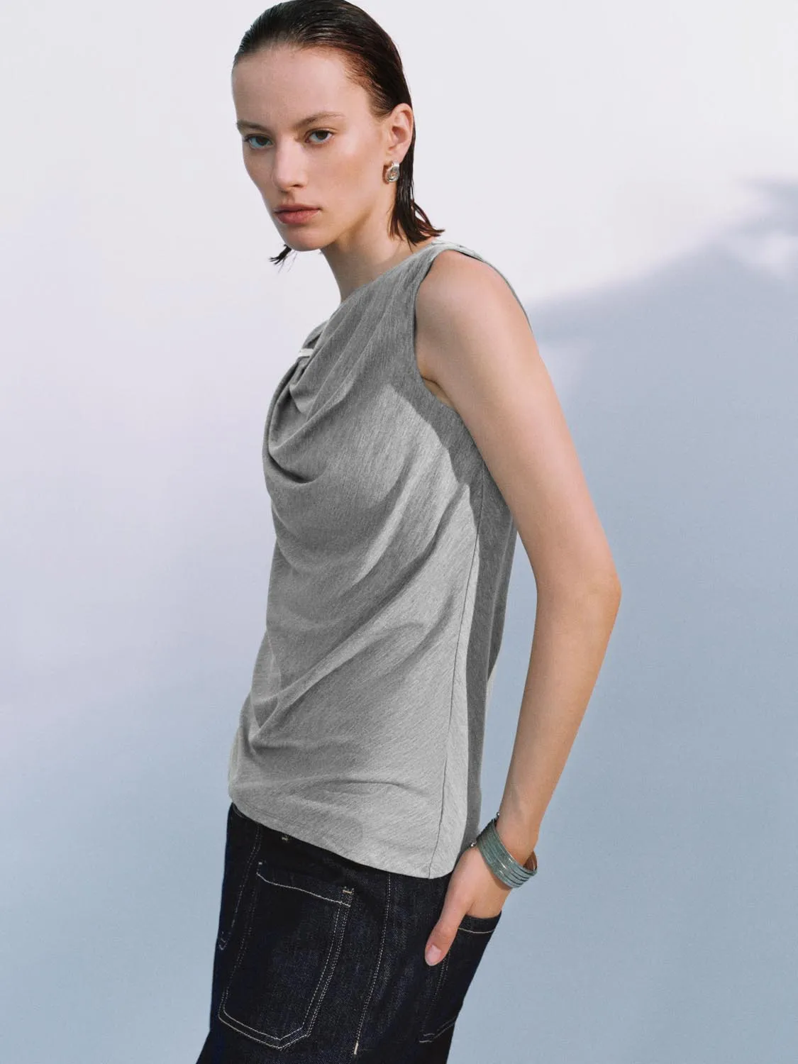 Knot Cap Sleeve T-Shirts sold by Urban Revivo product image thumbnail 2