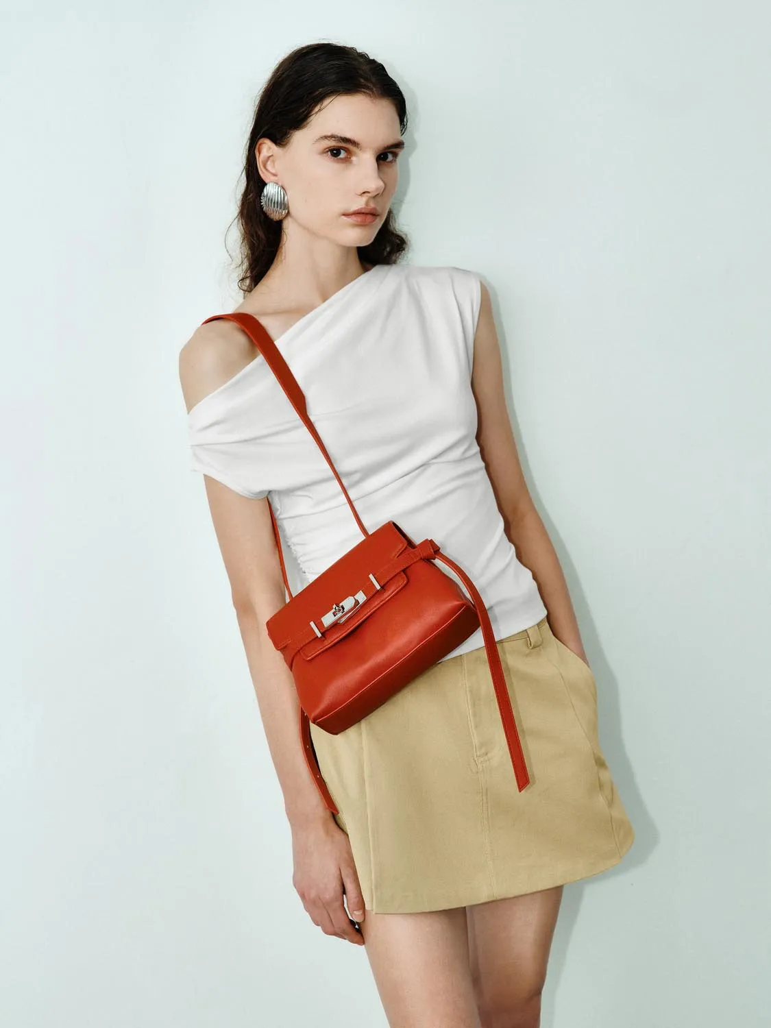 One Shoulder Skinny T-Shirts sold by Urban Revivo product image thumbnail 3