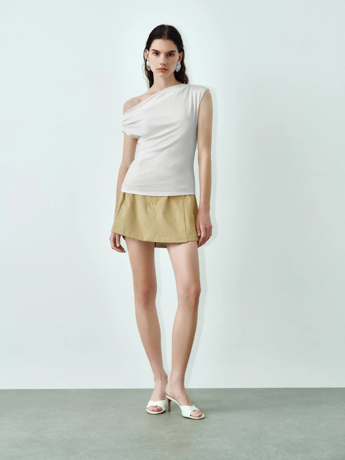 One Shoulder Skinny T-Shirts sold by Urban Revivo product image thumbnail 4