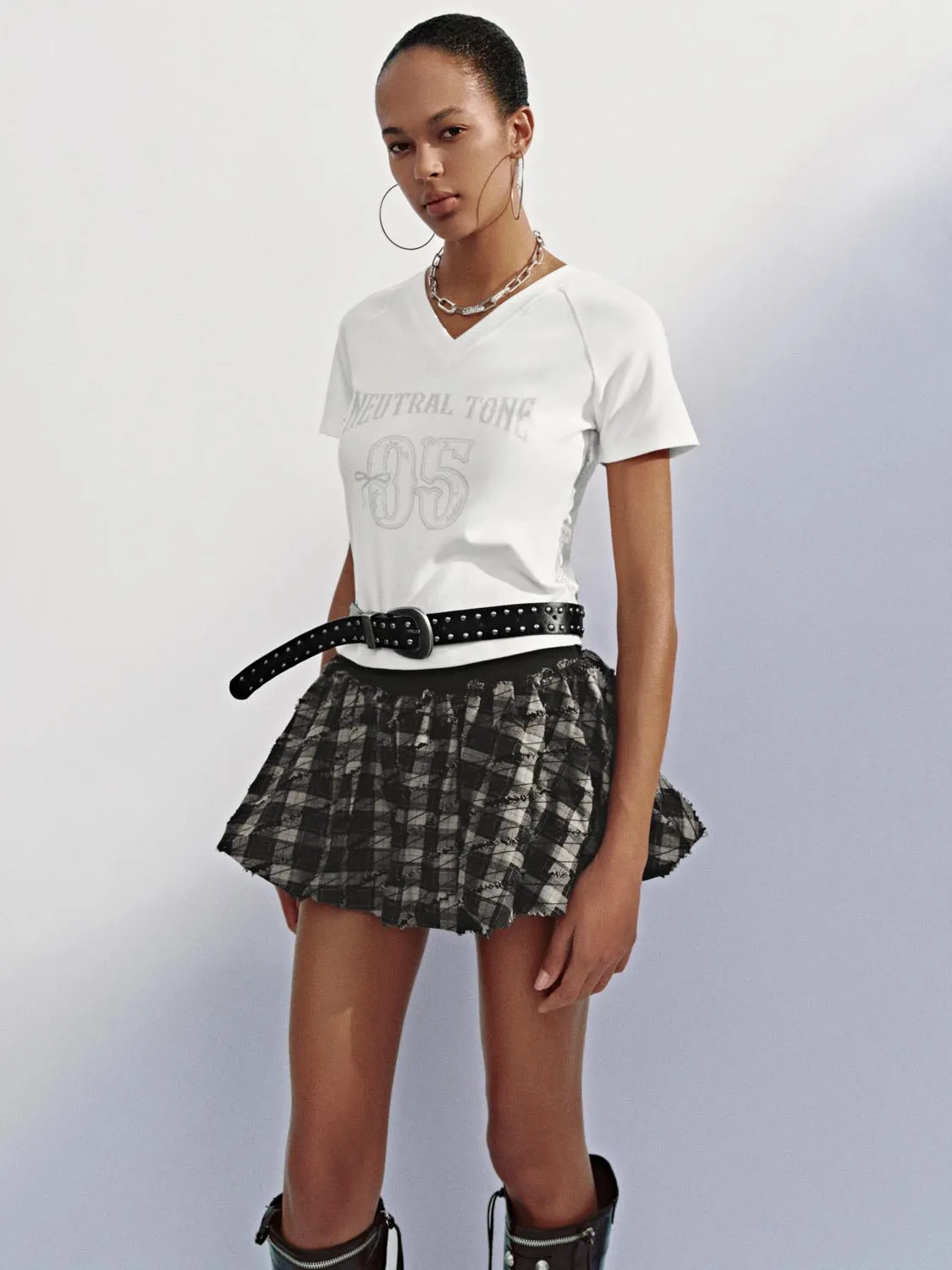 V-Neck Short Sleeve T-Shirts sold by Urban Revivo product image thumbnail 2