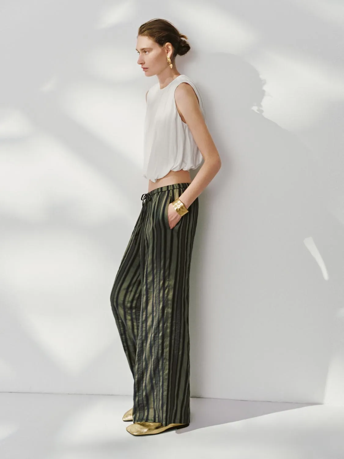 Straight Pants sold by Urban Revivo product image thumbnail 5