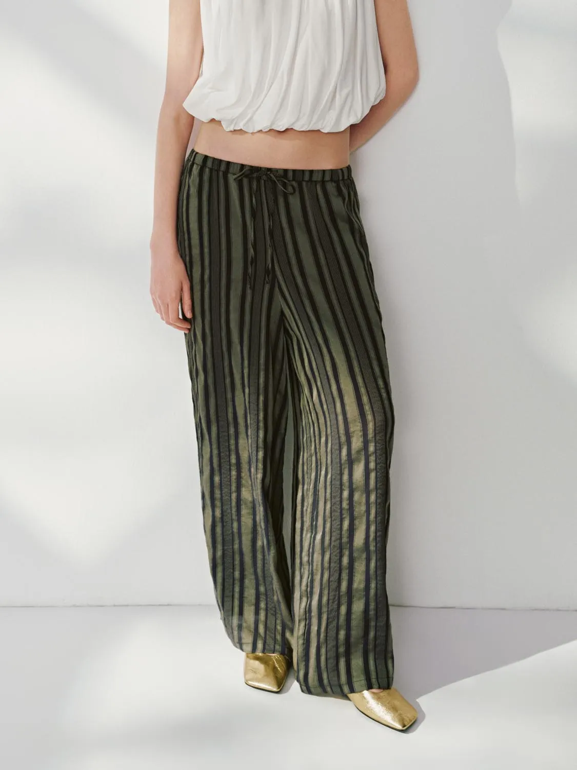 Straight Pants sold by Urban Revivo product image thumbnail 2