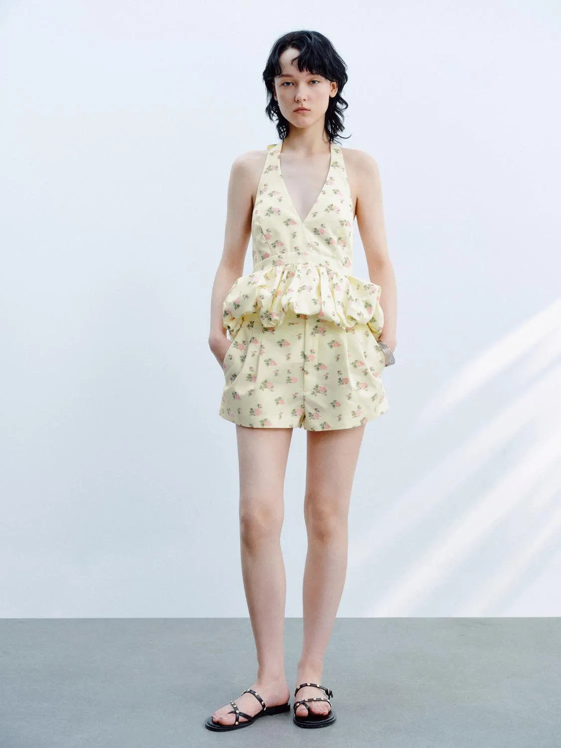 Floral Shorts sold by Urban Revivo product image thumbnail 4