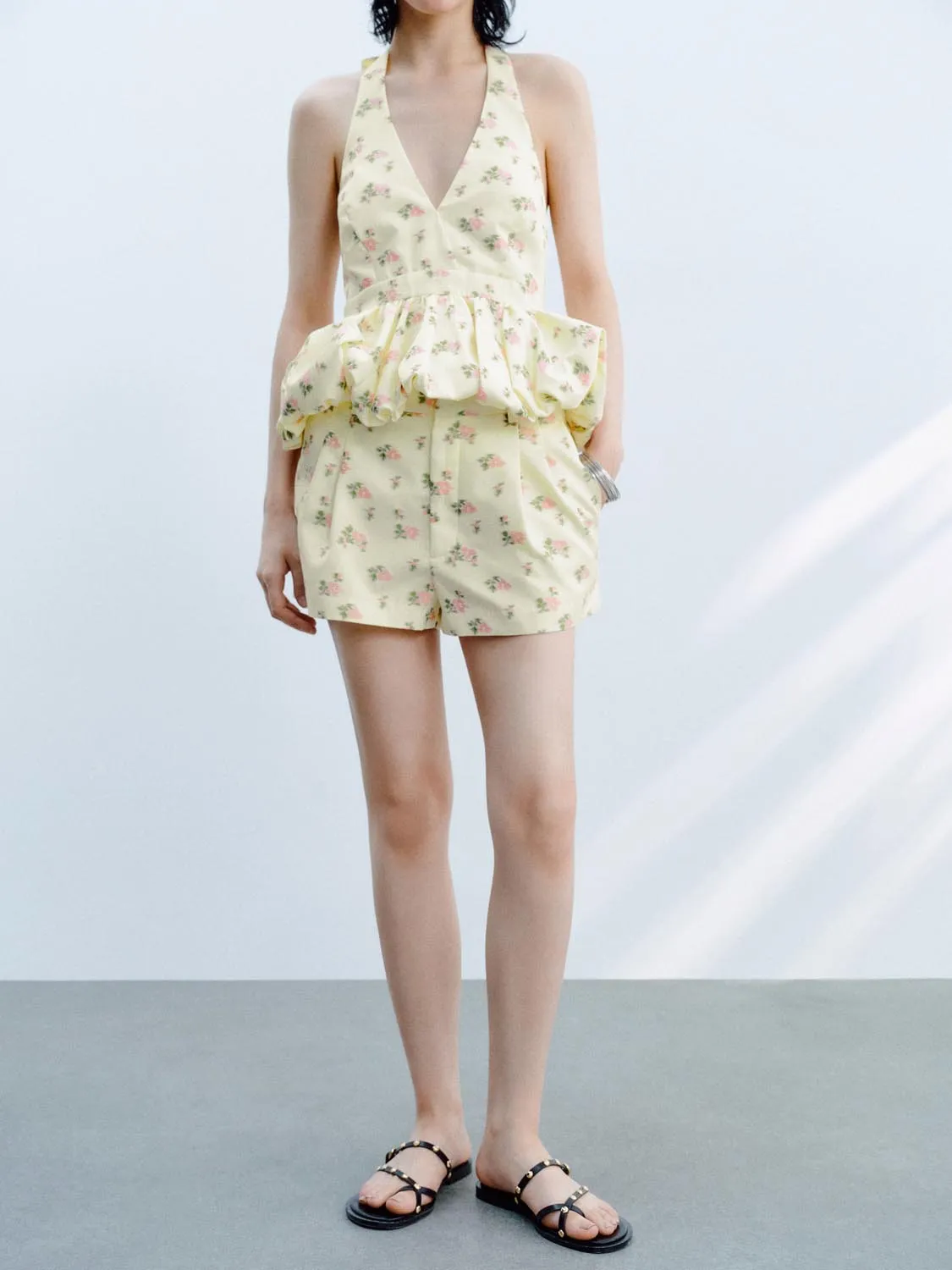 Floral Shorts sold by Urban Revivo product image thumbnail 2