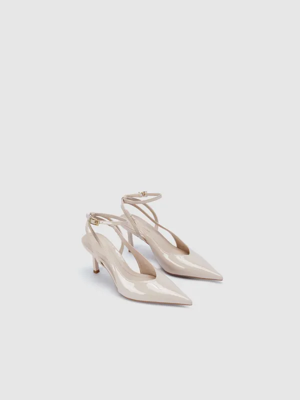 Slingbacks sold by Urban Revivo