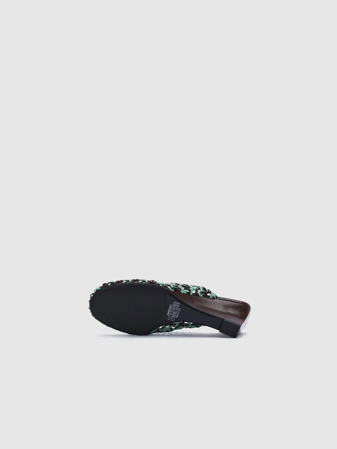 Slippers sold by Urban Revivo product image thumbnail 4