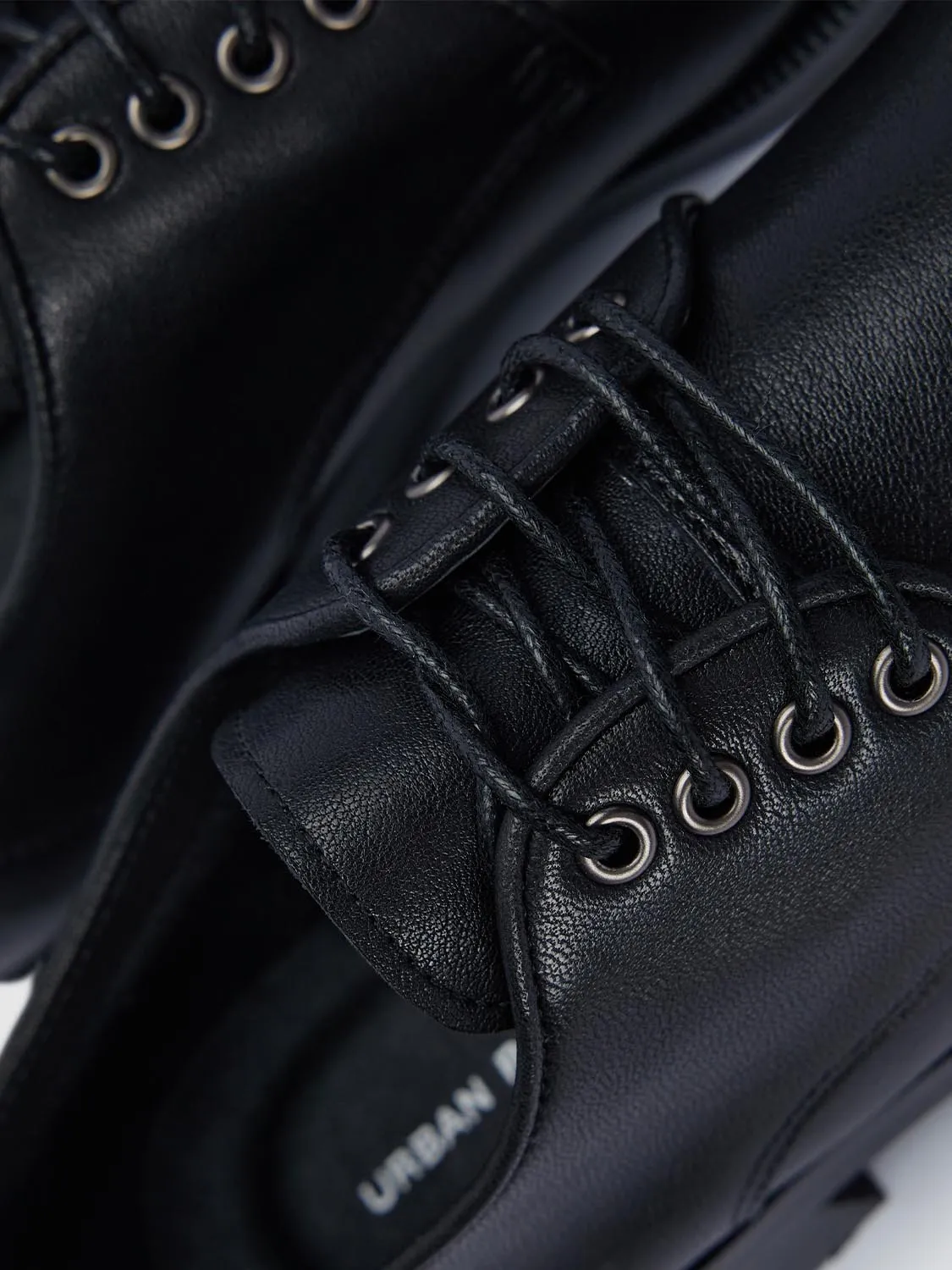 Pumps sold by Urban Revivo product image thumbnail 5