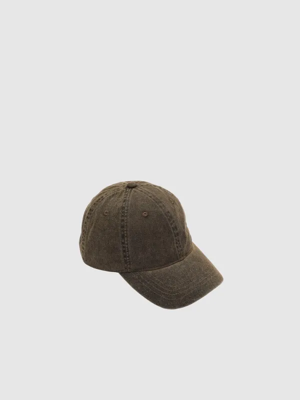 Baseball Caps sold by Urban Revivo