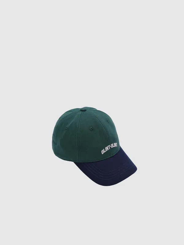 Baseball Caps sold by Urban Revivo