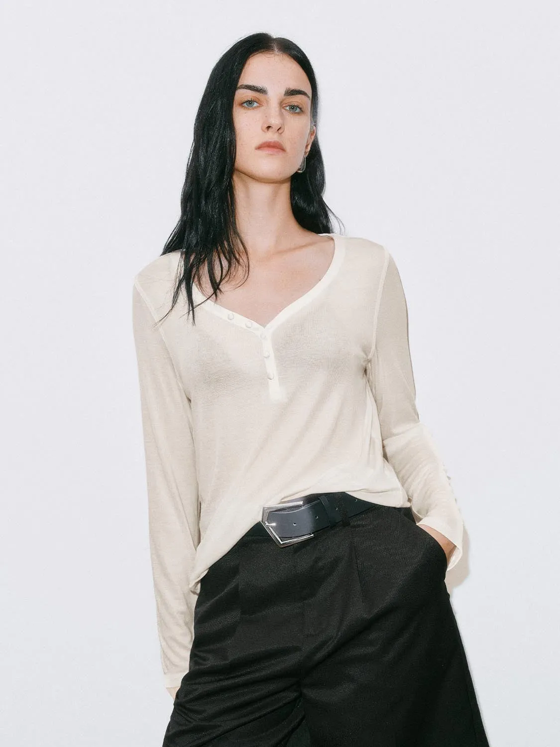 Long Sleeve T-Shirts sold by Urban Revivo