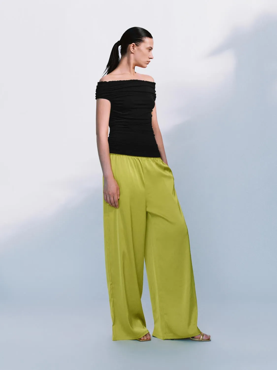 Off Shoulder T-Shirts sold by Urban Revivo product image thumbnail 5