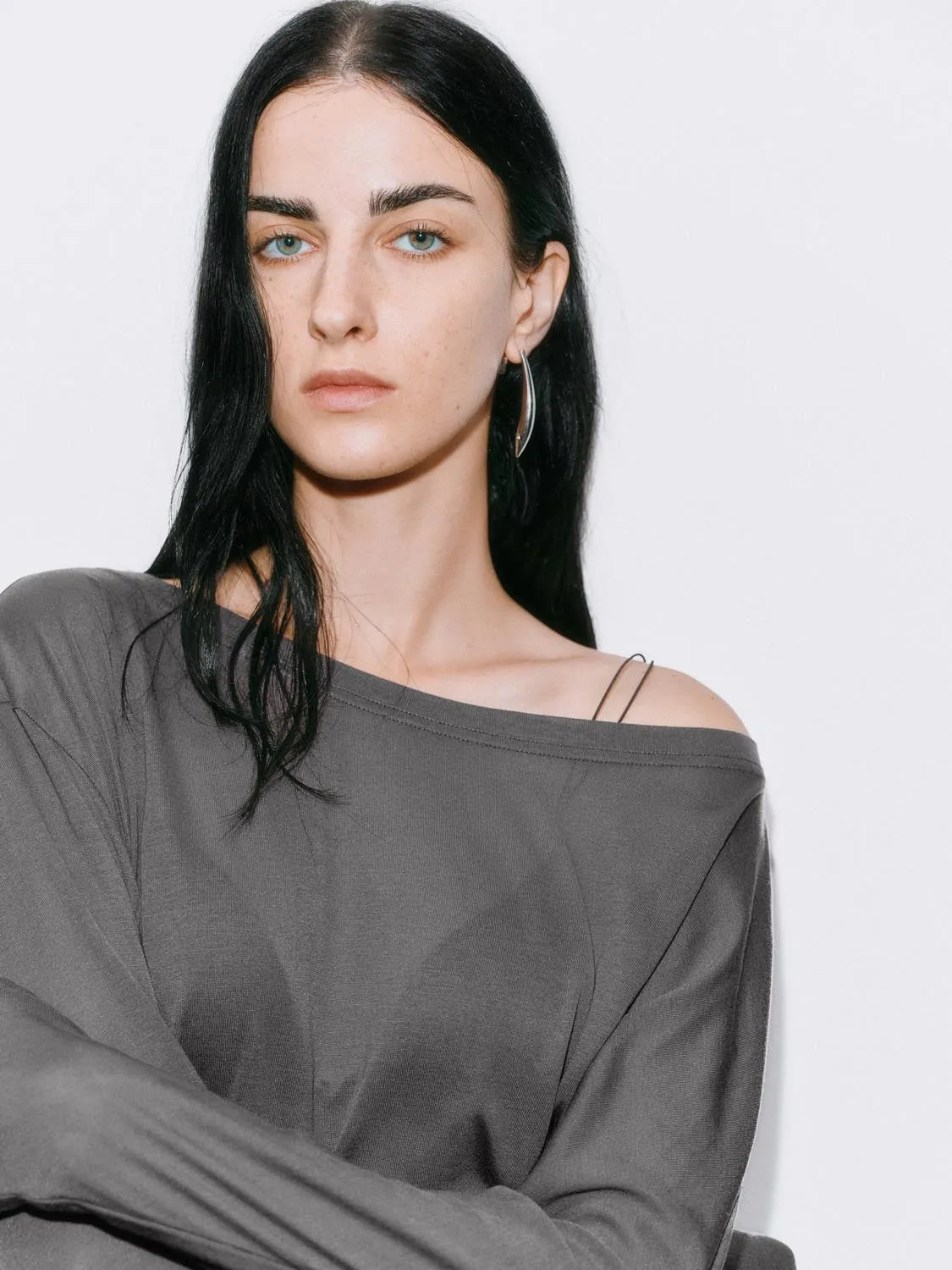 One Shoulder T-Shirts sold by Urban Revivo product image thumbnail 3