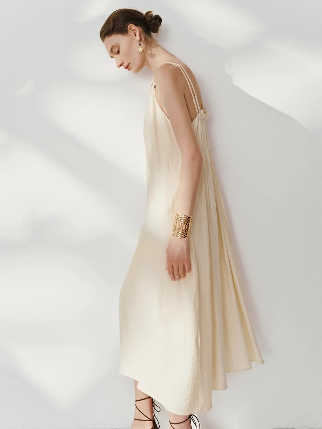 Sleeveless Halter Neck Maxi Dresses sold by Urban Revivo product image thumbnail 2