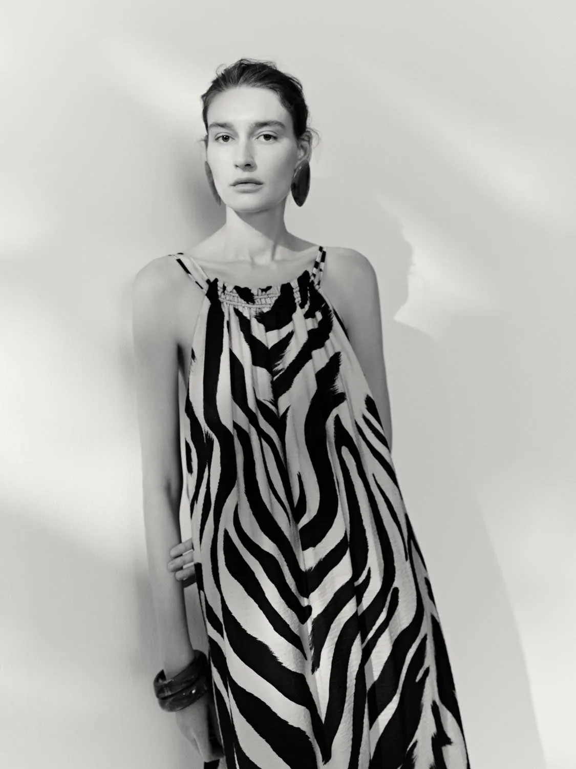 Sleeveless Halter Neck Maxi Dresses sold by Urban Revivo product image thumbnail 3