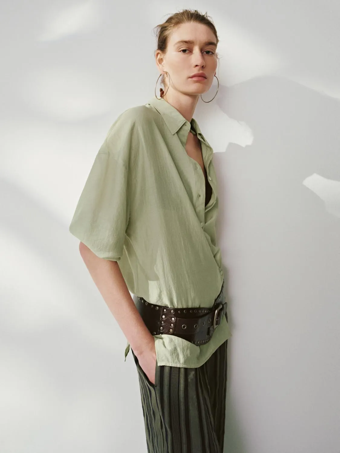 Long Sleeve Shirts sold by Urban Revivo product image thumbnail 2