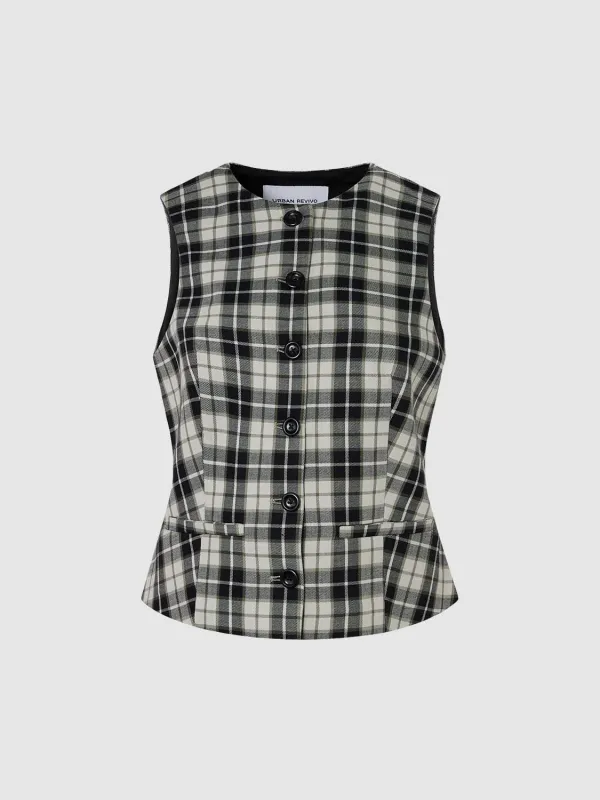 Leisure Vests sold by Urban Revivo