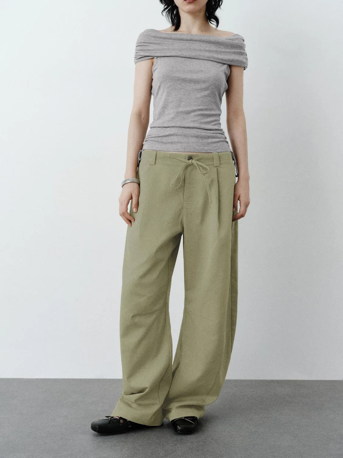 Curved-Leg Pants sold by Urban Revivo product image thumbnail 2