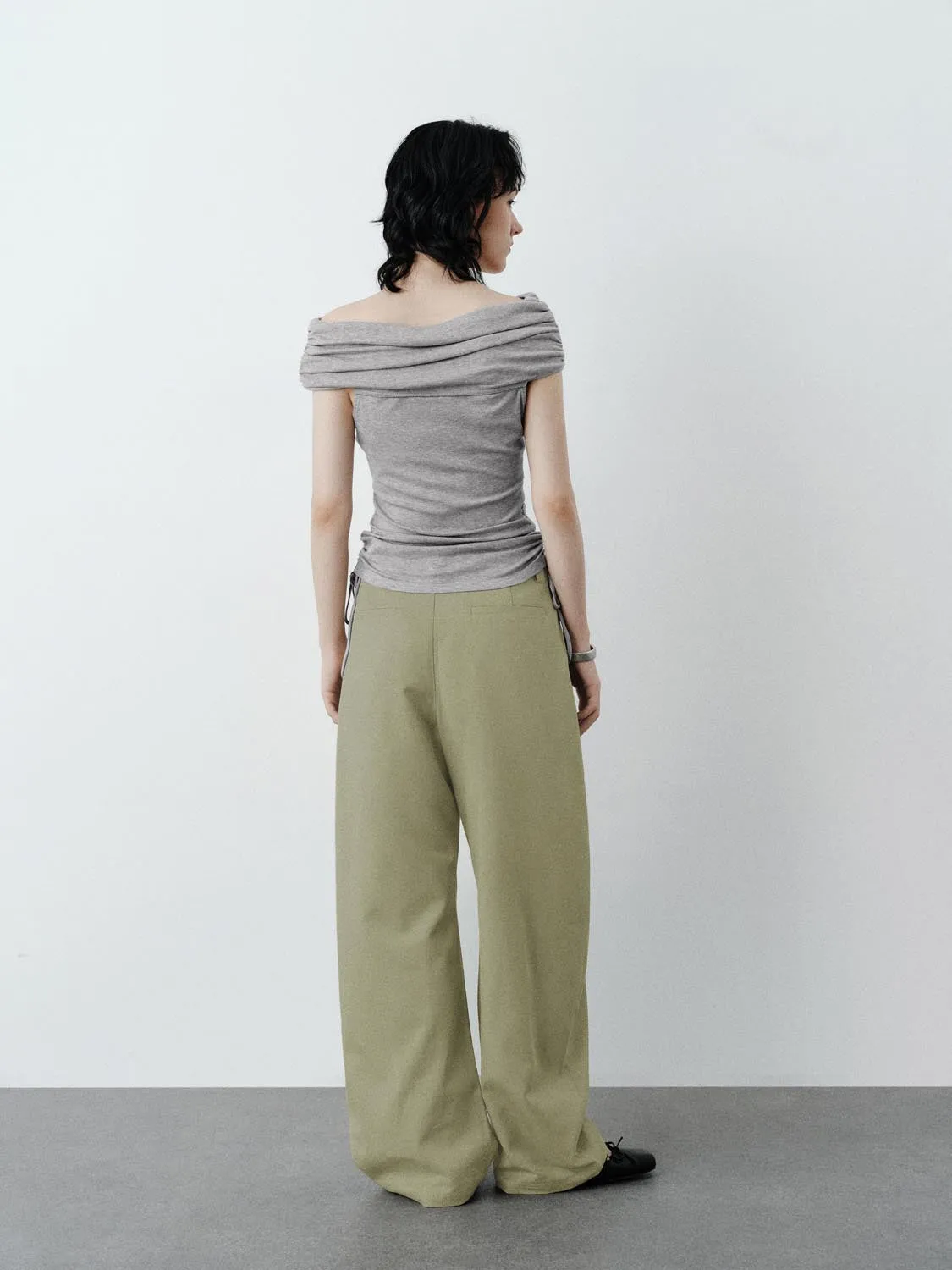 Curved-Leg Pants sold by Urban Revivo product image thumbnail 4