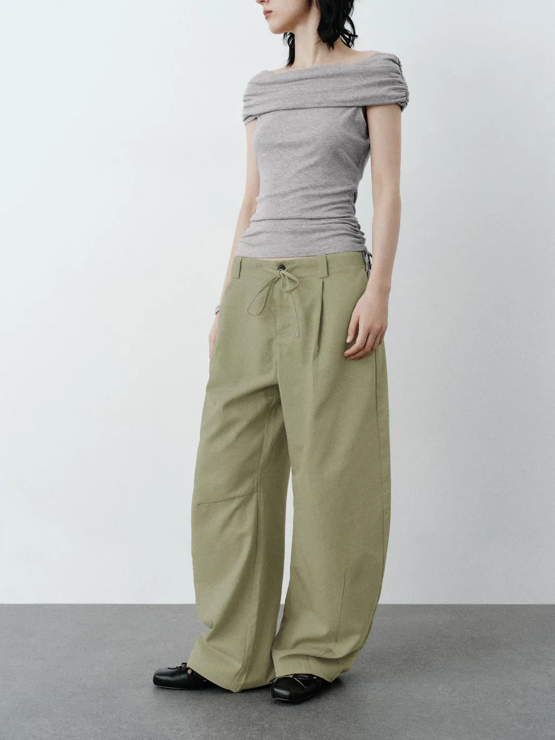 Curved-Leg Pants sold by Urban Revivo product image thumbnail 3