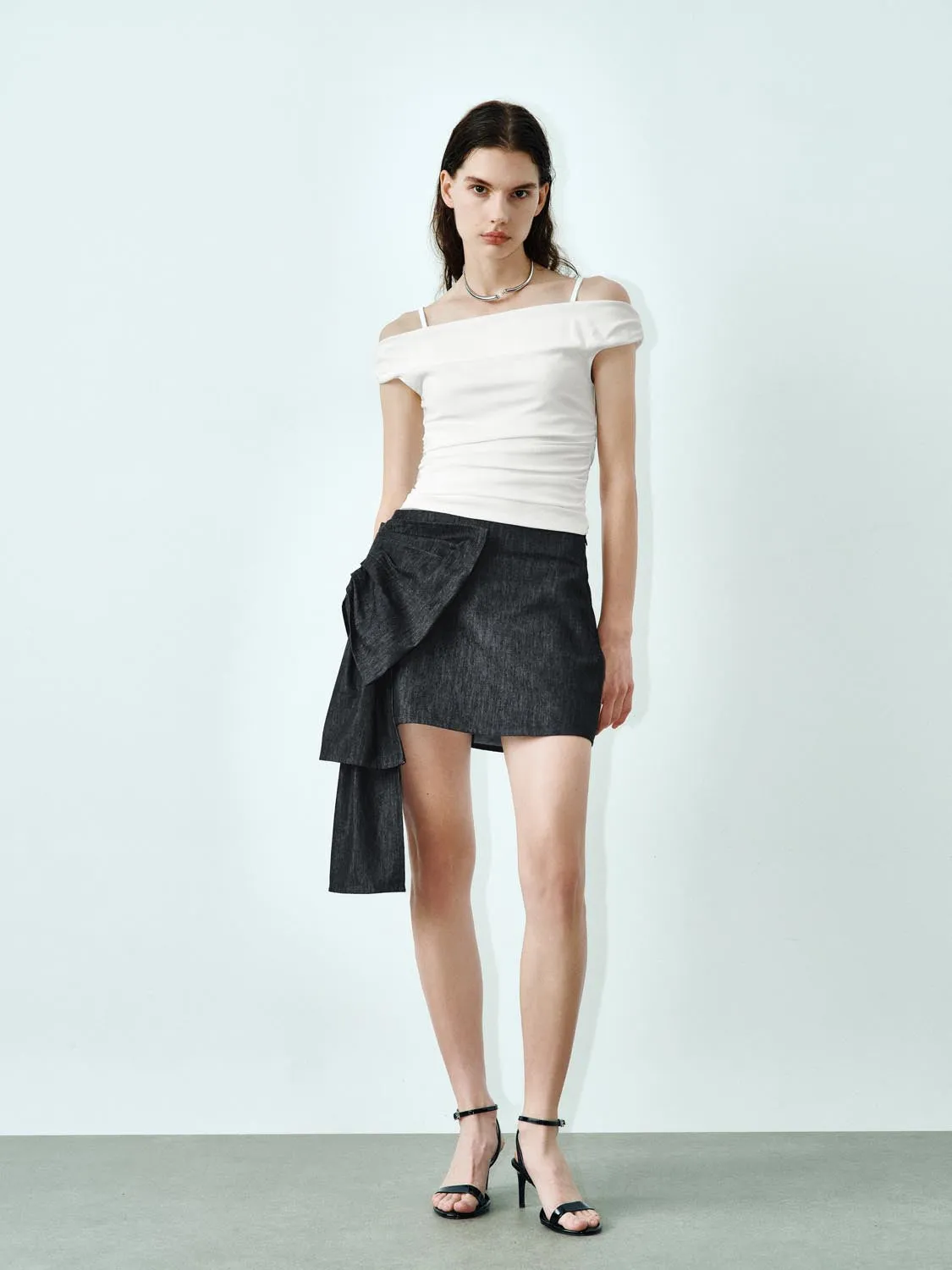 Off Shoulder T-Shirts sold by Urban Revivo product image thumbnail 5