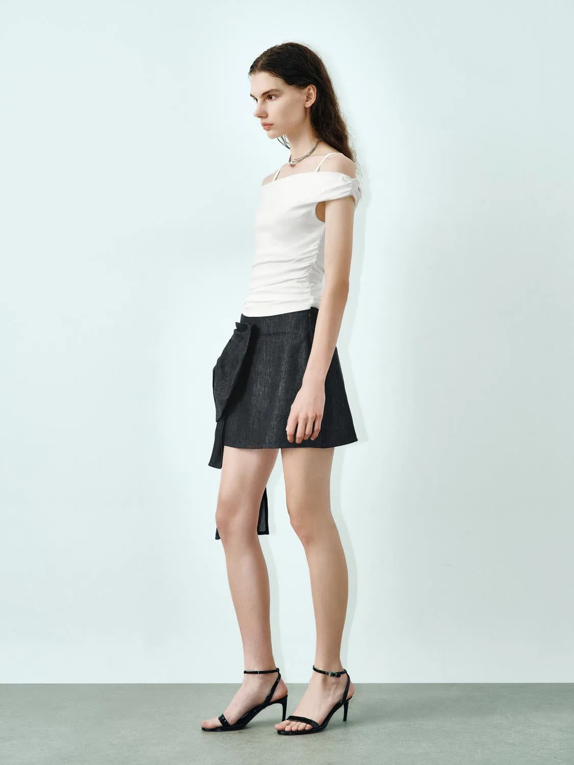 Off Shoulder T-Shirts sold by Urban Revivo product image thumbnail 4