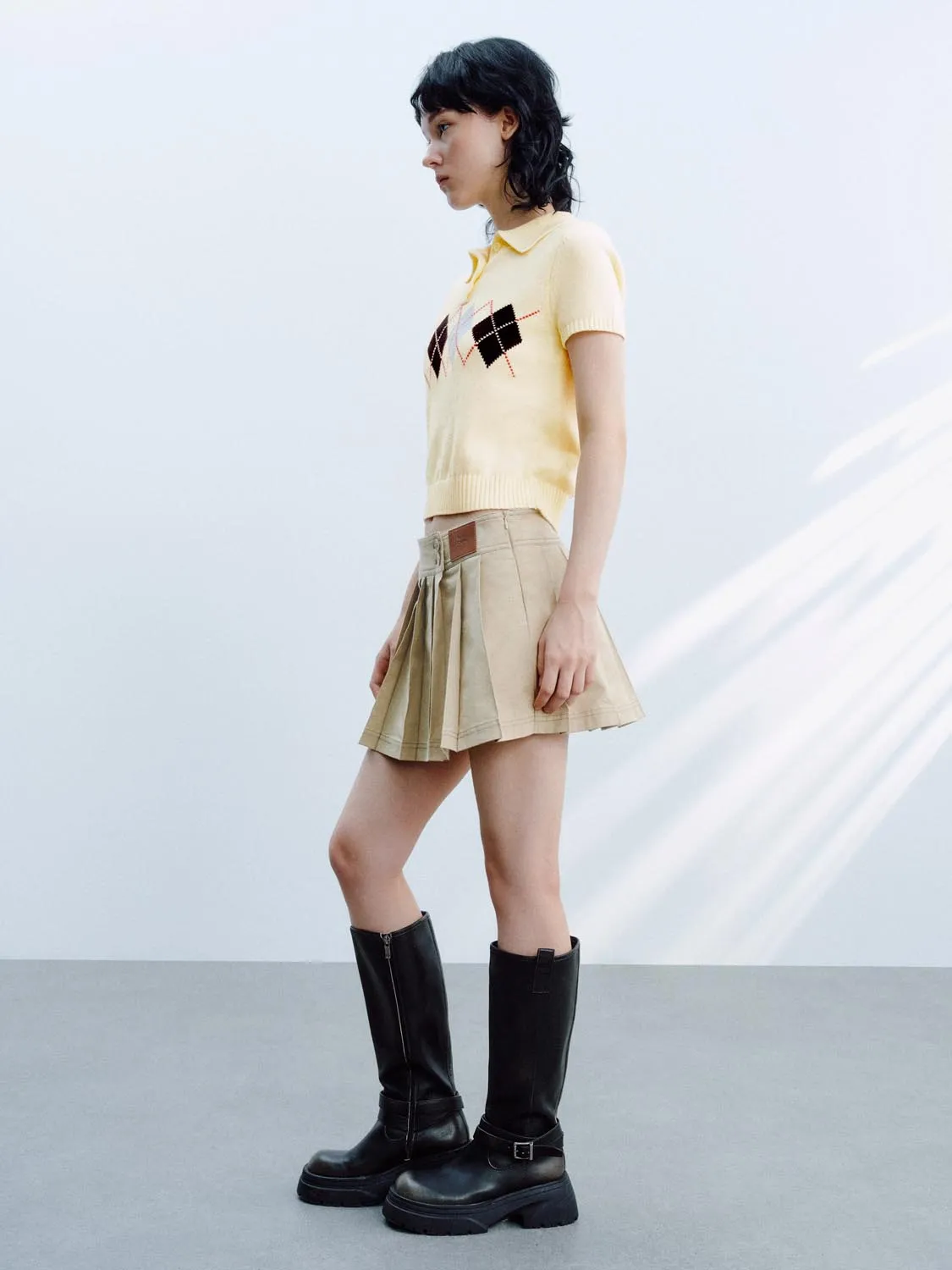 Short Sleeve Knitted T-Shirts sold by Urban Revivo product image thumbnail 5