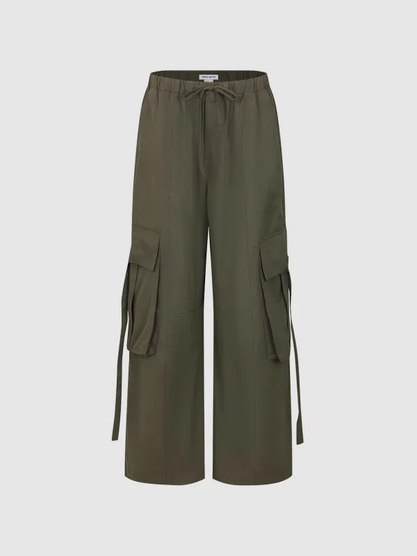 Wide-Leg Pants sold by Urban Revivo