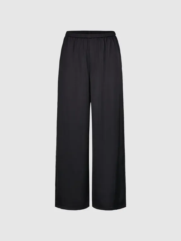 Wide-Leg Pants sold by Urban Revivo